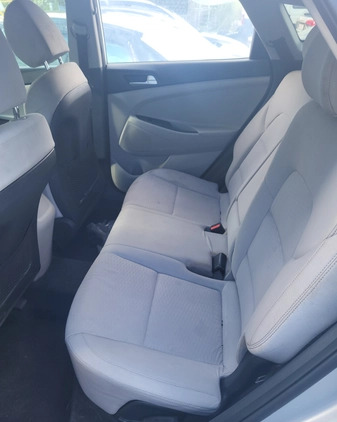 Hyundai Tucson cena 51500 przebieg: 164000, rok produkcji 2019 z Węgorzewo małe 137